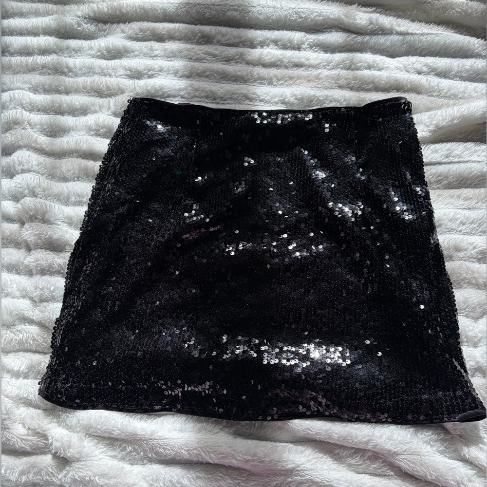 Sequin Black Mini Skirt - Picture 1 of 4